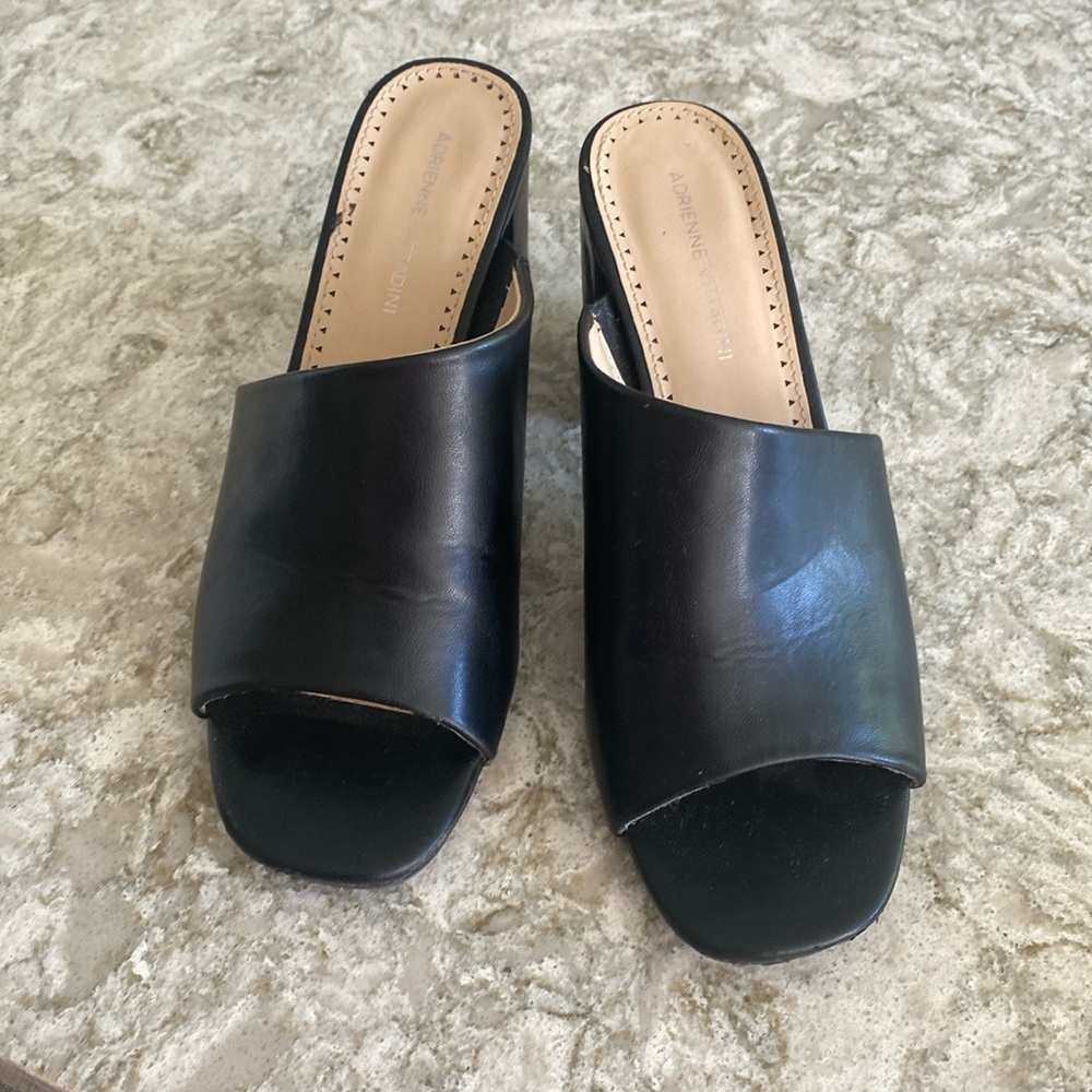 Adrienne Vittadini Black block heels - Open Toe - Size 9